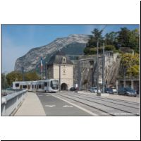 2017-09-27 E Porte de France 2020.jpg